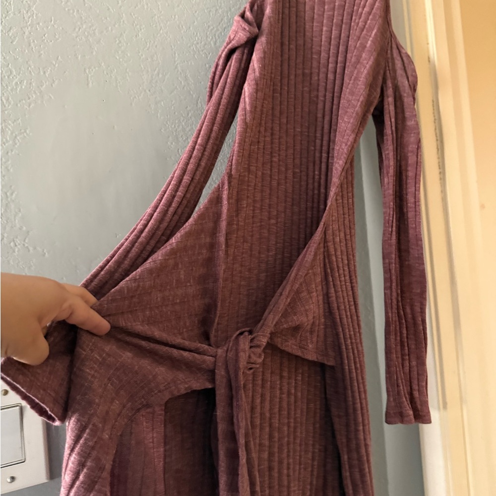 Elegant Mauve Ribbed Dress
